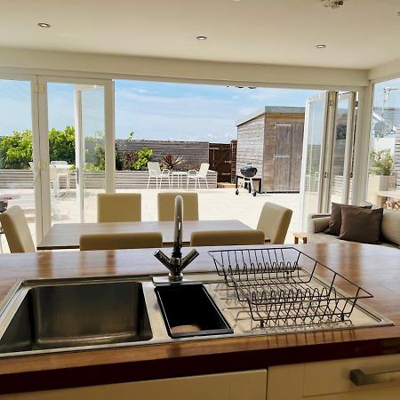 Pass The Keys Fabulous Beach Front Holiday Location Lydd Kültér fotó
