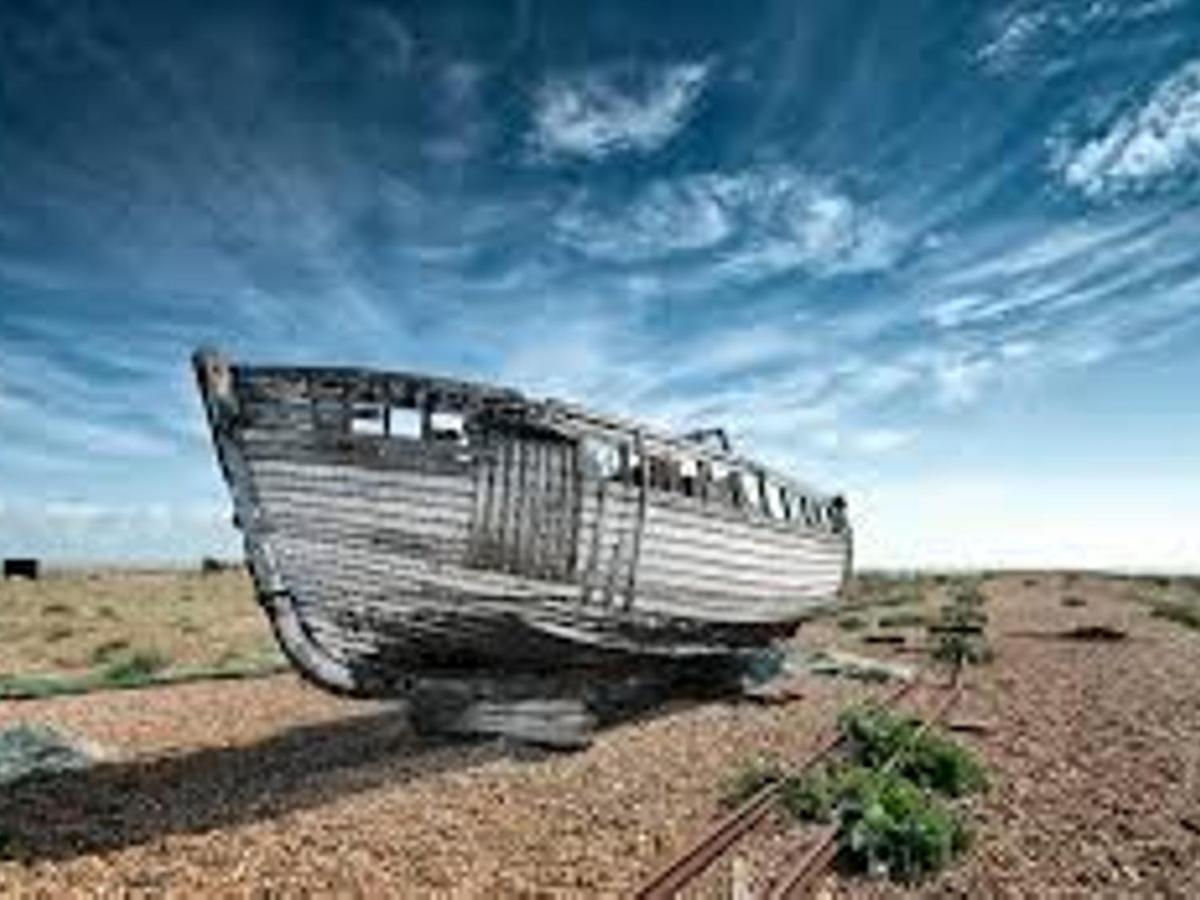 Pass The Keys Fabulous Beach Front Holiday Location Lydd Kültér fotó